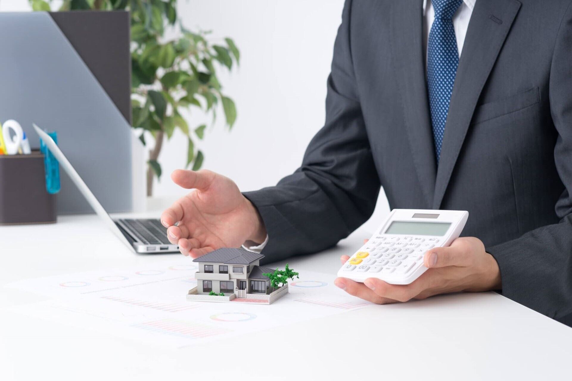 経験豊富なスタッフが赴いて調査と査定